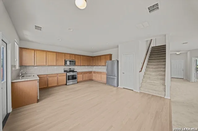 27711 Rocky Mtn Boerne, TX 78015