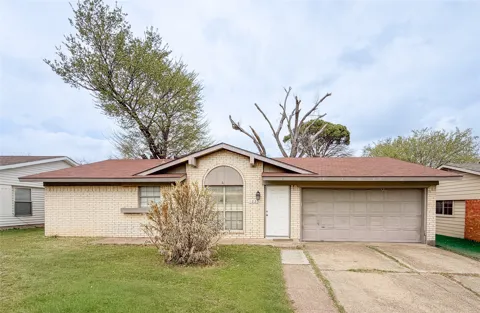 1225 Palisades Drive