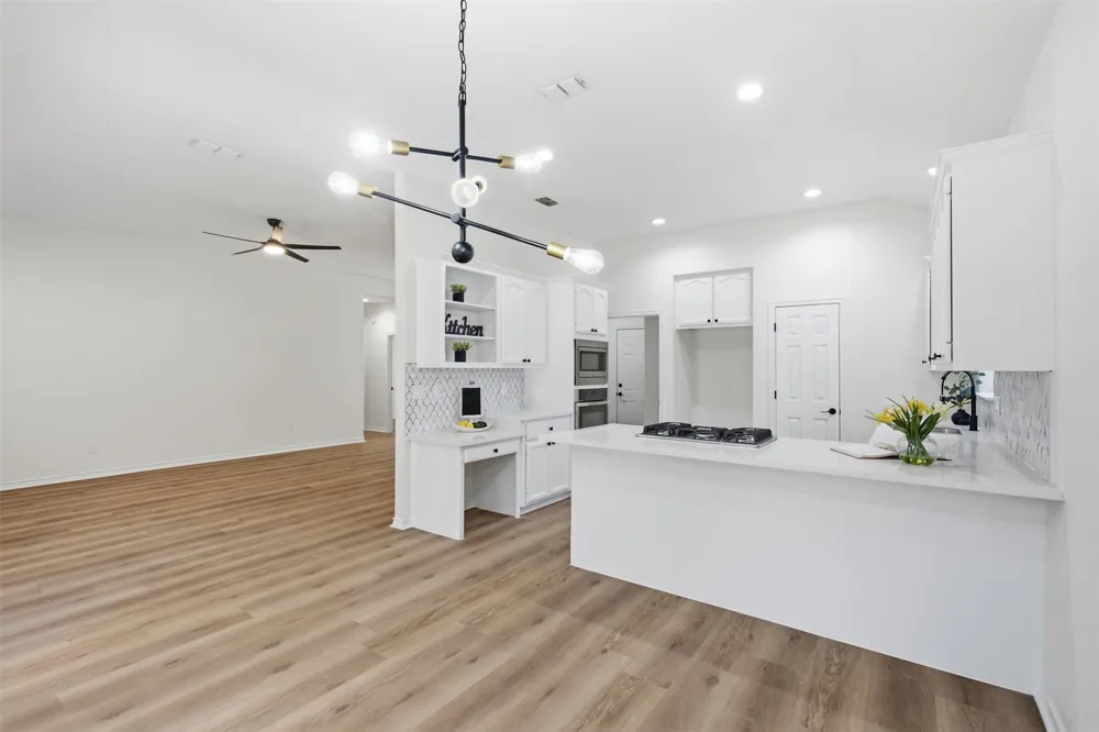 312 DEBORA DRIVE Georgetown, TX 78628