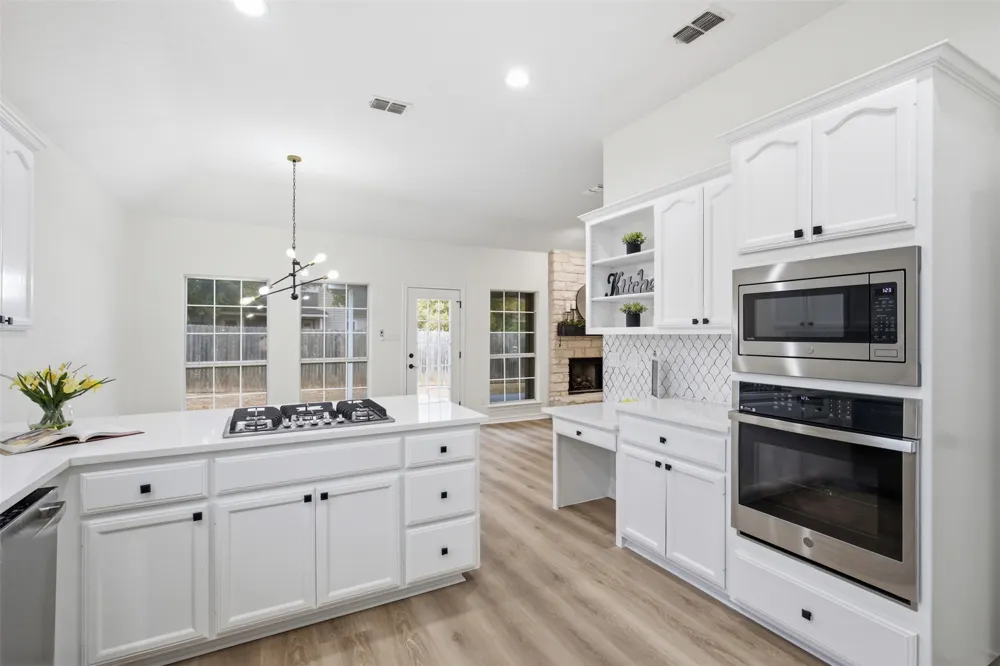 312 DEBORA DRIVE Georgetown, TX 78628