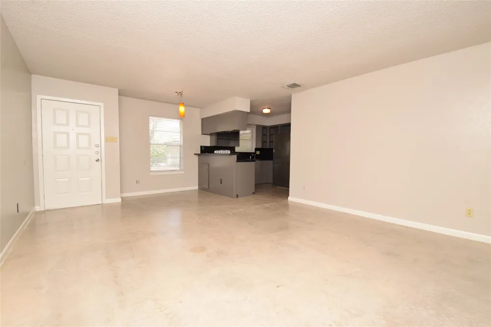 3313 S Oak Drive Austin, TX 78704