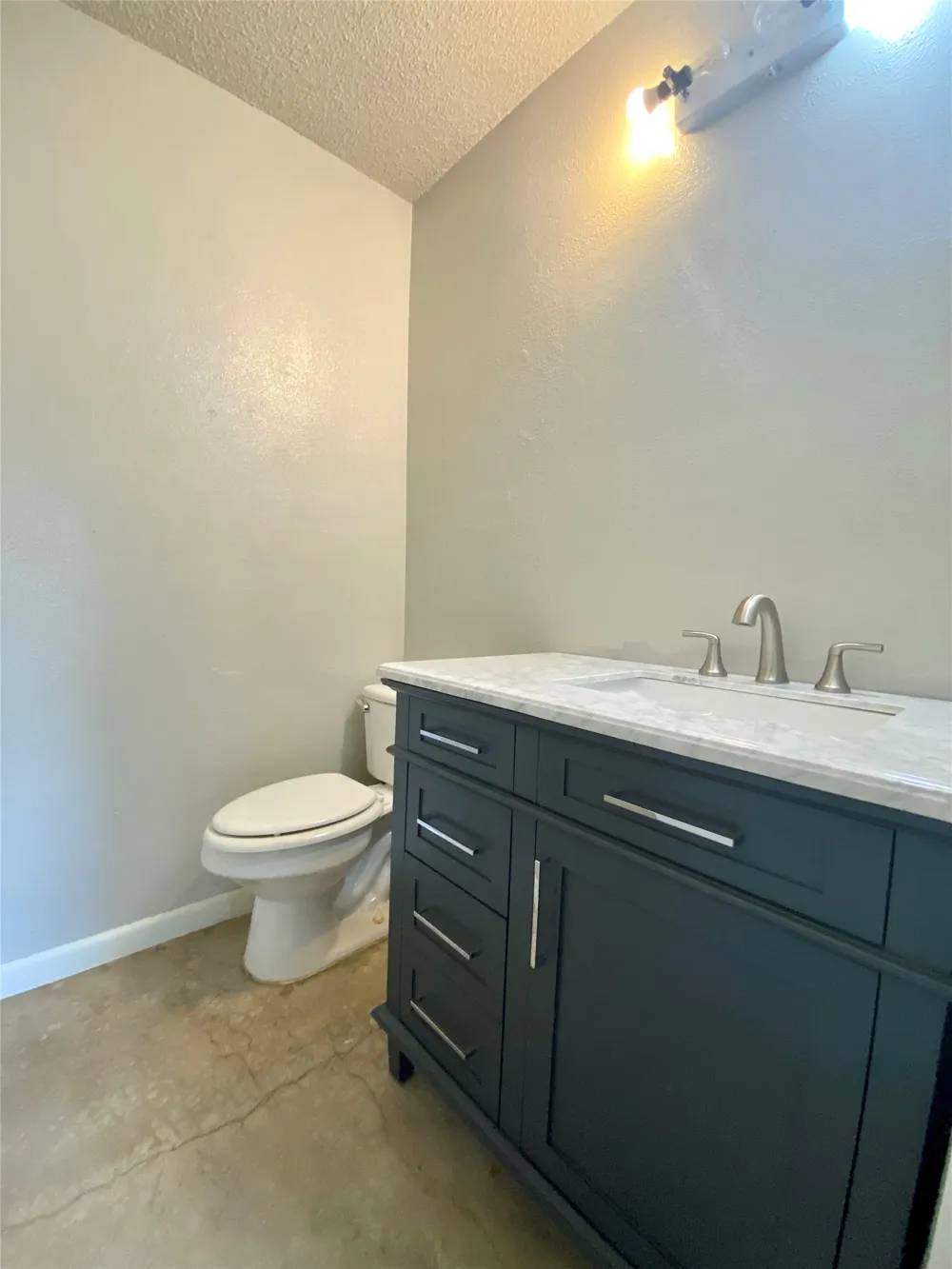 3313 S Oak Drive Austin, TX 78704