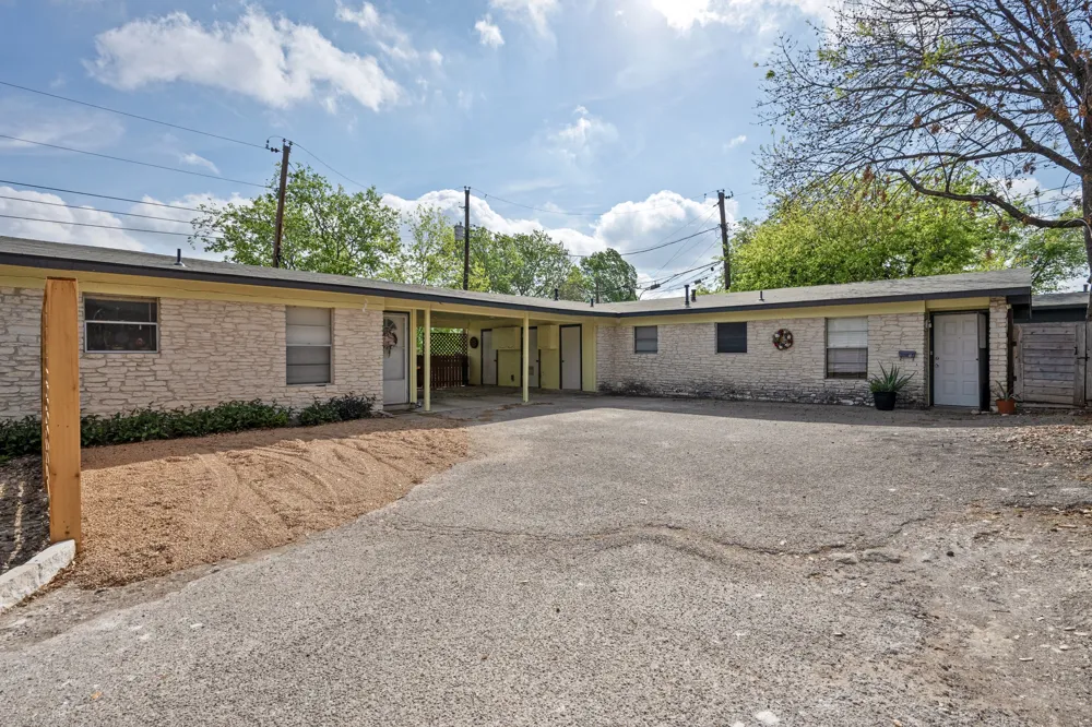 3313 S Oak Drive Austin, TX 78704