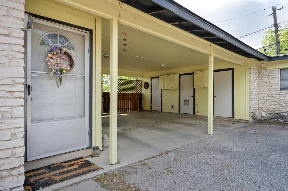 3313 S Oak Drive Austin, TX 78704