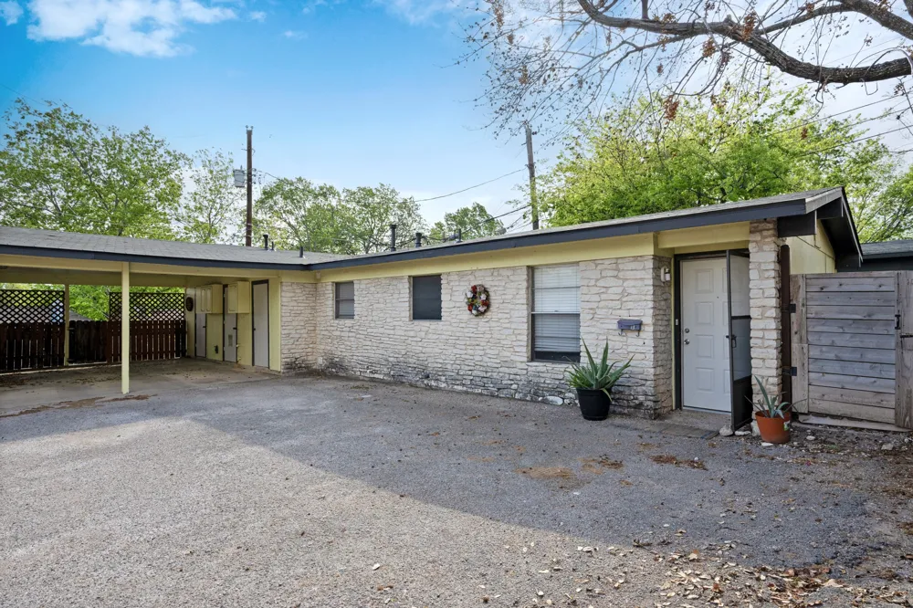 3313 S Oak Drive Austin, TX 78704