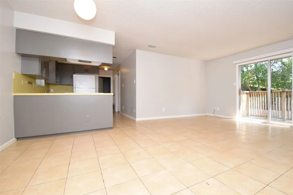 3313 S Oak Drive Austin, TX 78704
