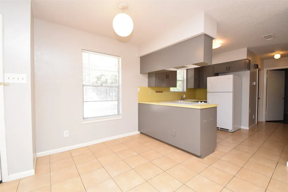 3313 S Oak Drive Austin, TX 78704
