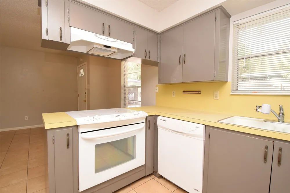 3313 S Oak Drive Austin, TX 78704