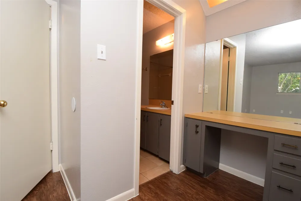 3313 S Oak Drive Austin, TX 78704