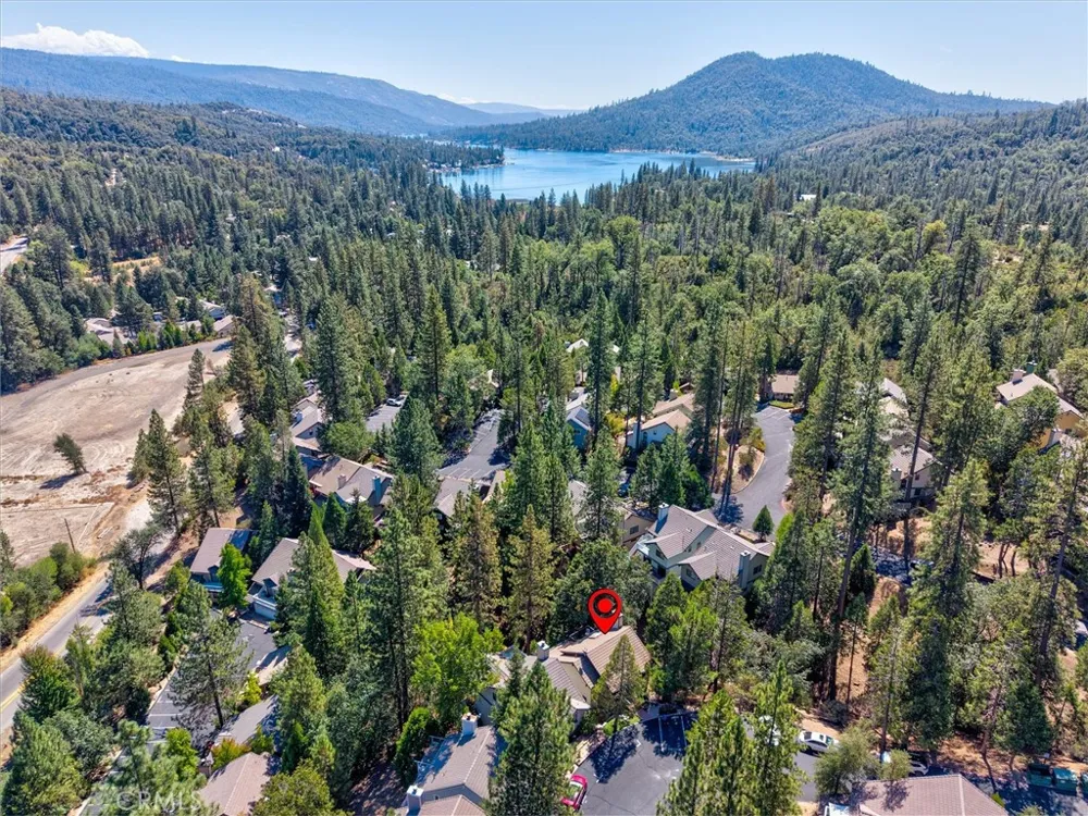 40593 Saddleback Bass Lake, CA 93604
