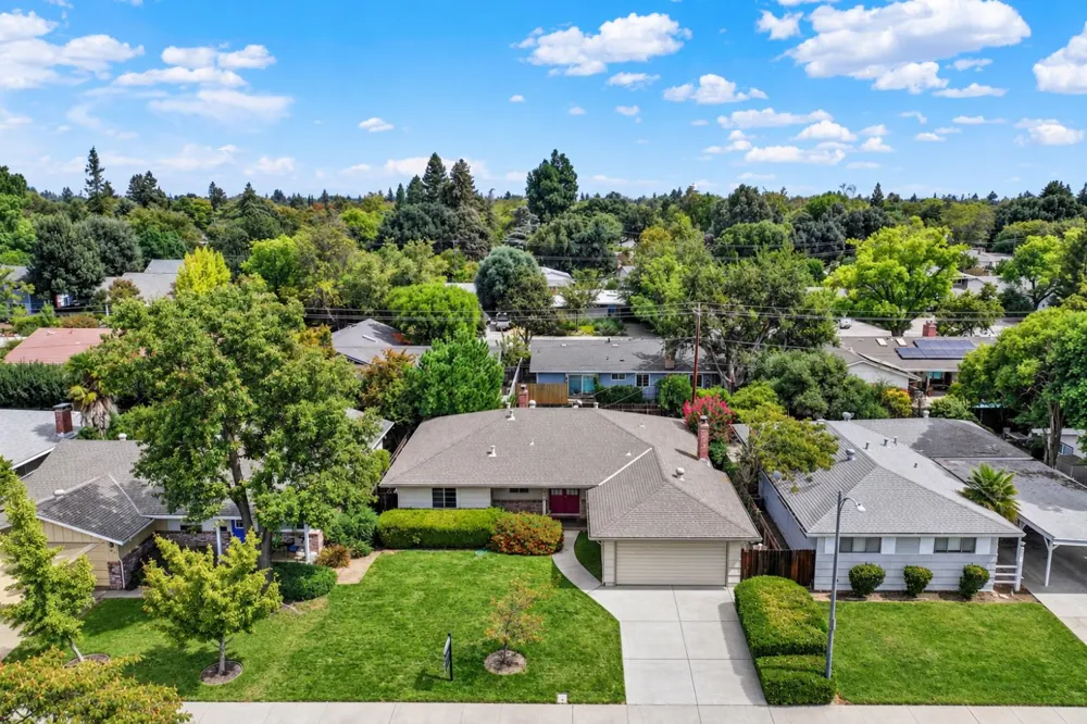 928 Acacia Davis, CA 95616