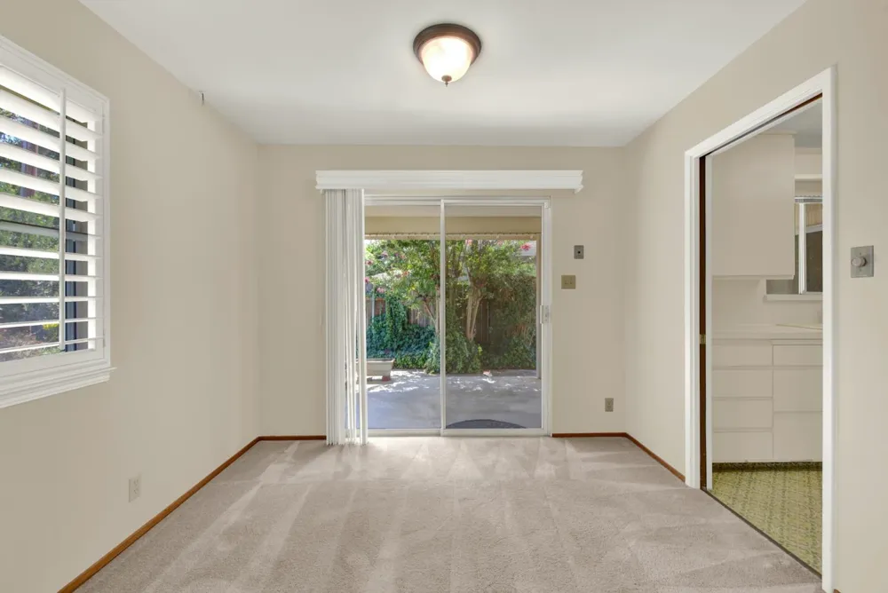 928 Acacia Davis, CA 95616