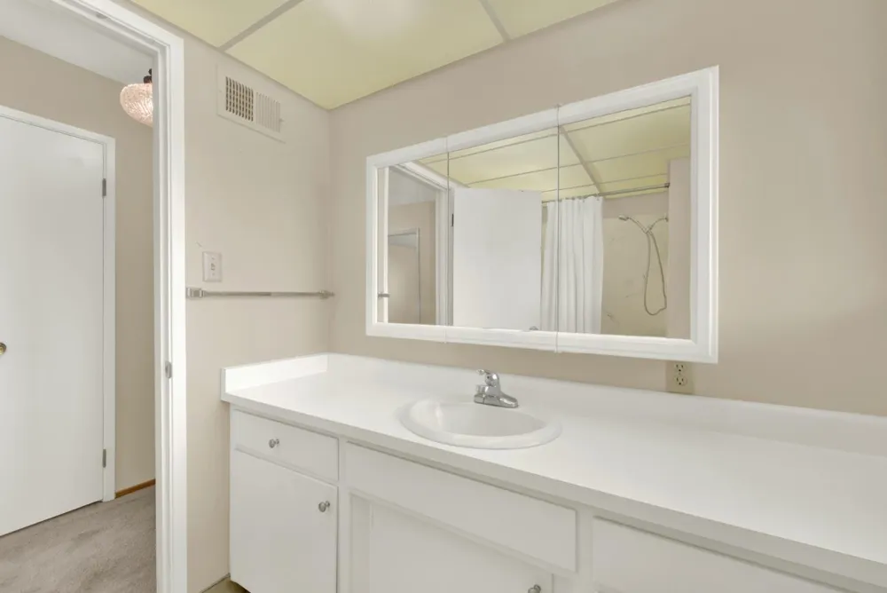 928 Acacia Davis, CA 95616