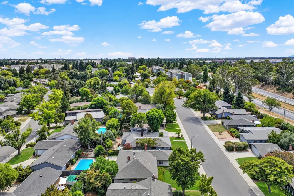 928 Acacia Davis, CA 95616