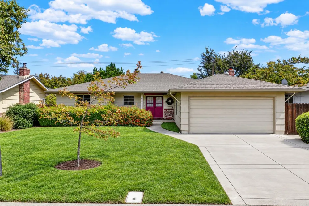 928 Acacia Davis, CA 95616