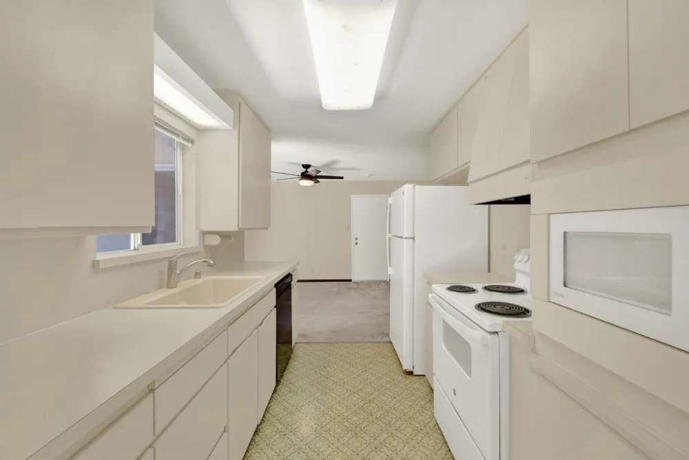 928 Acacia Davis, CA 95616