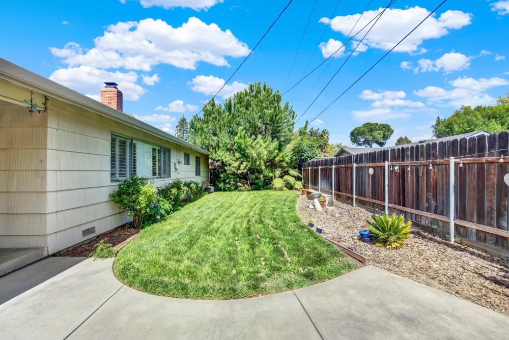 928 Acacia Davis, CA 95616