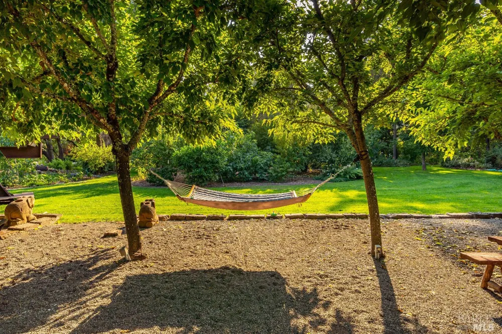 1105 Lodi Lane St. Helena, CA 94574