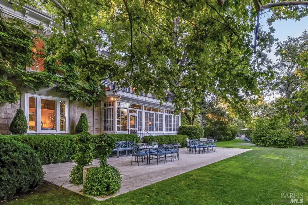 1105 Lodi Lane St. Helena, CA 94574