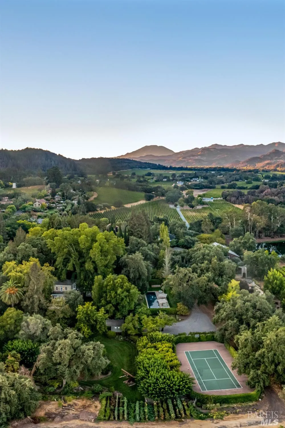 1105 Lodi Lane St. Helena, CA 94574