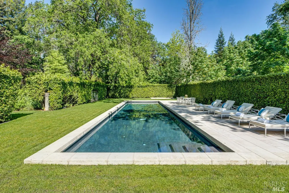 1105 Lodi Lane St. Helena, CA 94574
