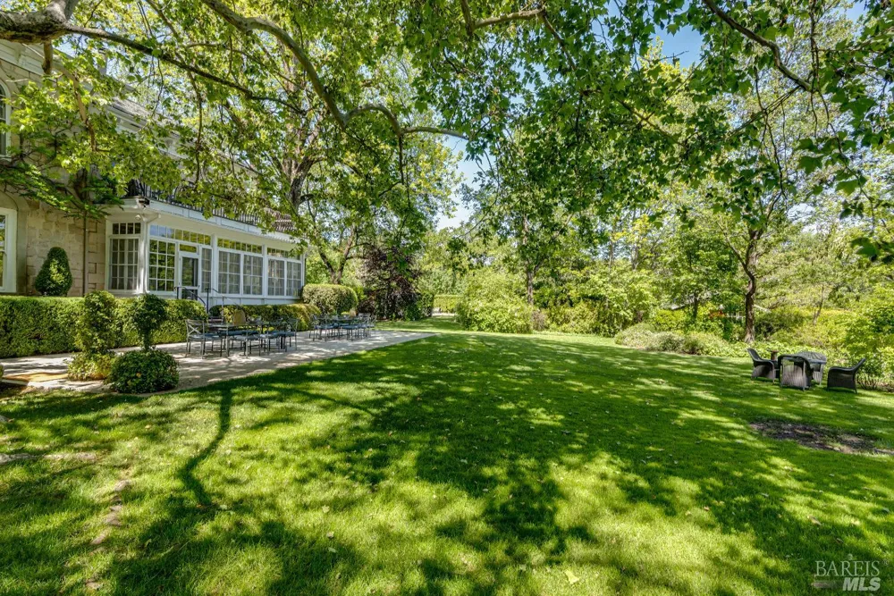 1105 Lodi Lane St. Helena, CA 94574