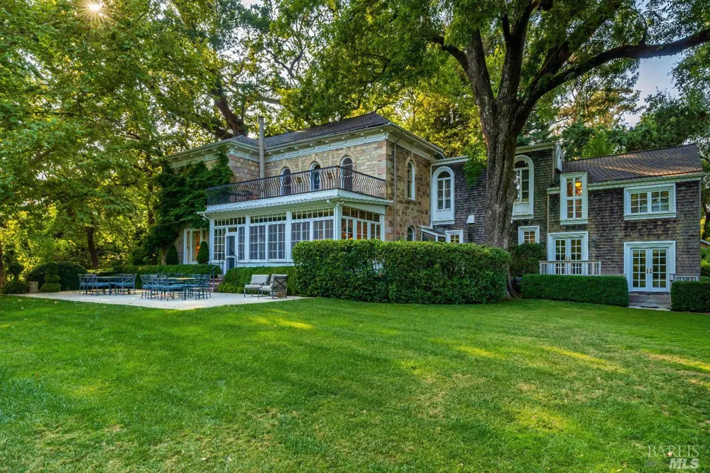 1105 Lodi Lane St. Helena, CA 94574