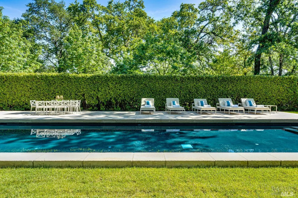 1105 Lodi Lane St. Helena, CA 94574