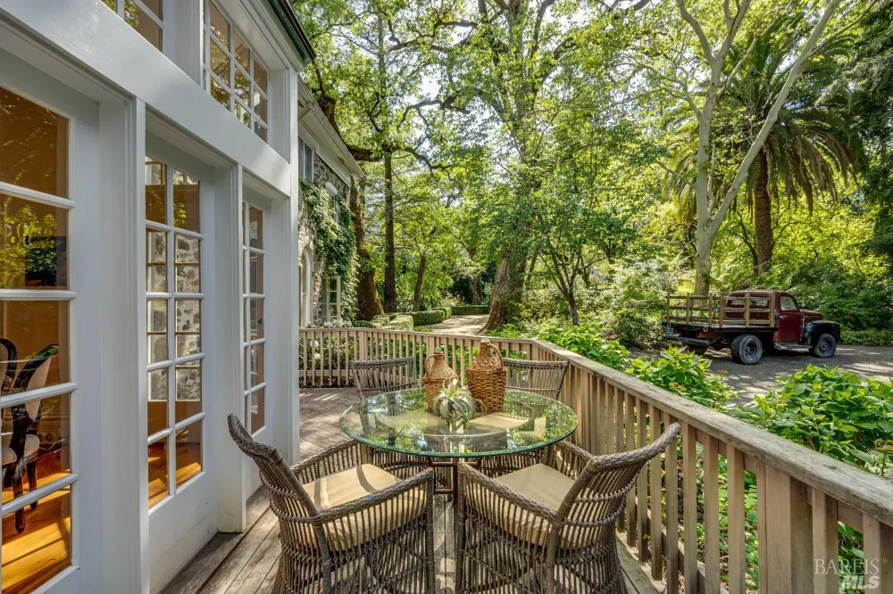 1105 Lodi Lane St. Helena, CA 94574