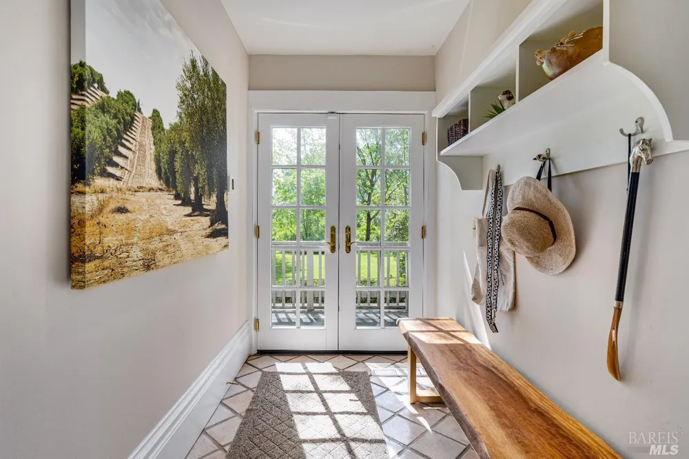 1105 Lodi Lane St. Helena, CA 94574