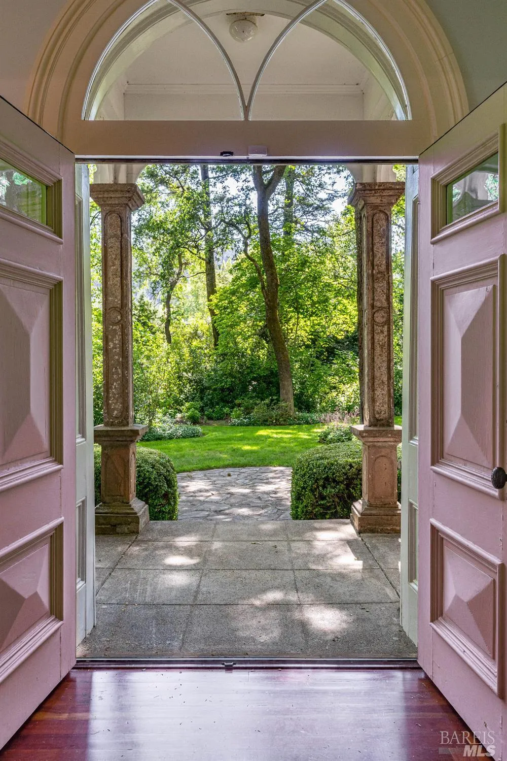 1105 Lodi Lane St. Helena, CA 94574