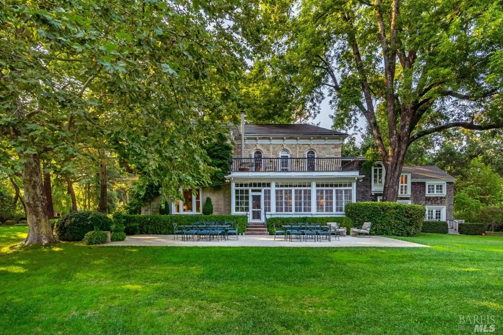 1105 Lodi Lane St. Helena, CA 94574