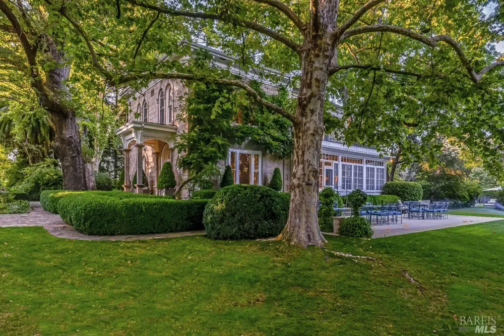 1105 Lodi Lane St. Helena, CA 94574