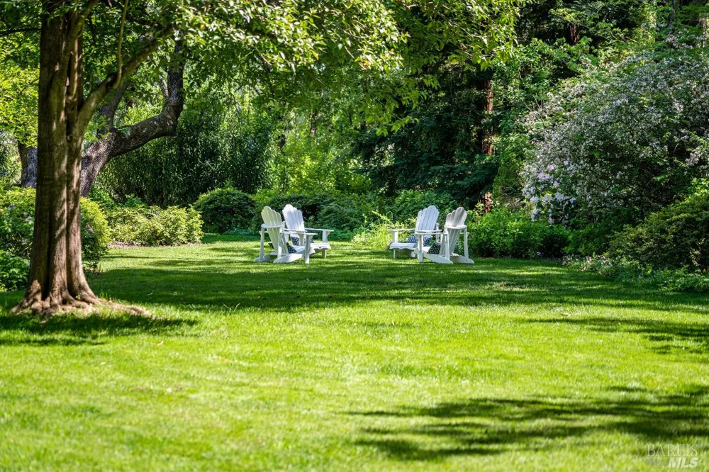 1105 Lodi Lane St. Helena, CA 94574