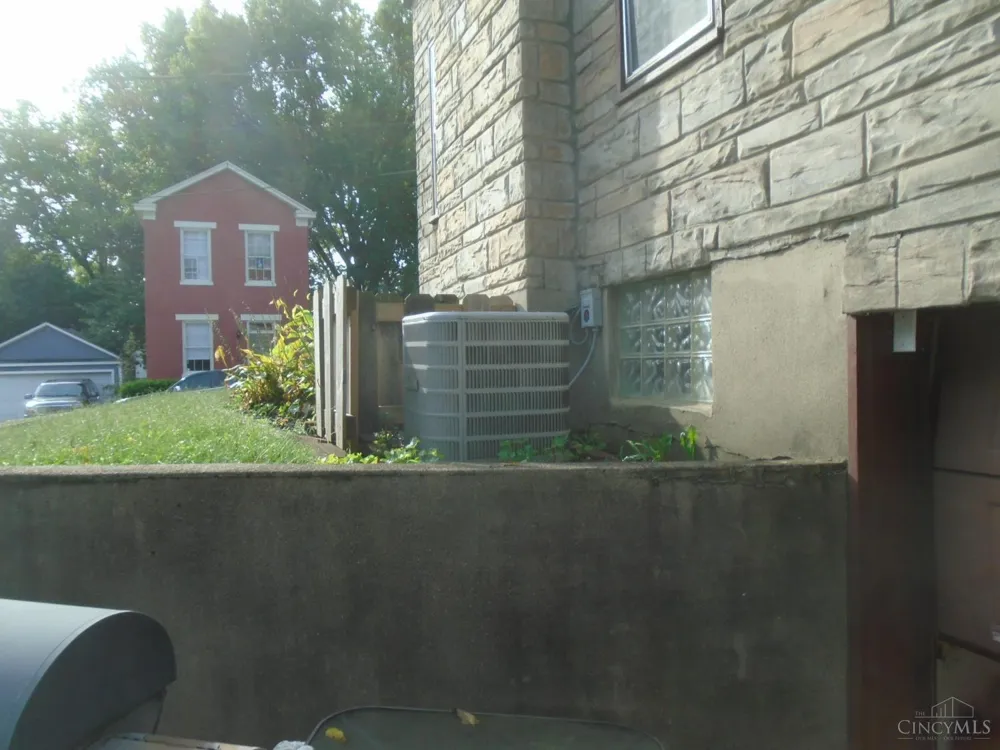 123 Hueston Street Hamilton, OH 45013