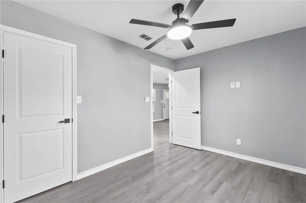 1120 Oakland Alice, TX 78332