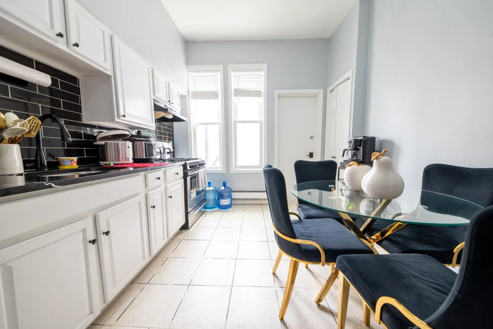 1808 WEST ST Union City, NJ 07087