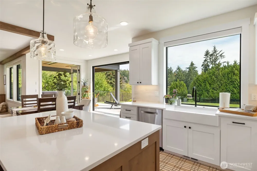 2529 14th Ave NW Gig Harbor, WA 98335