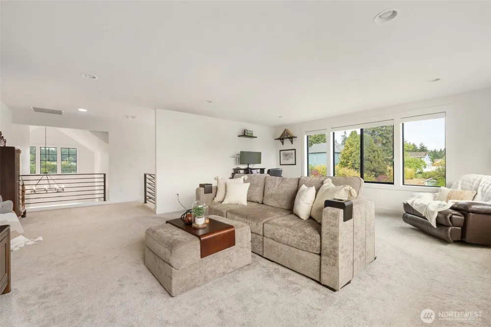 2529 14th Ave NW Gig Harbor, WA 98335
