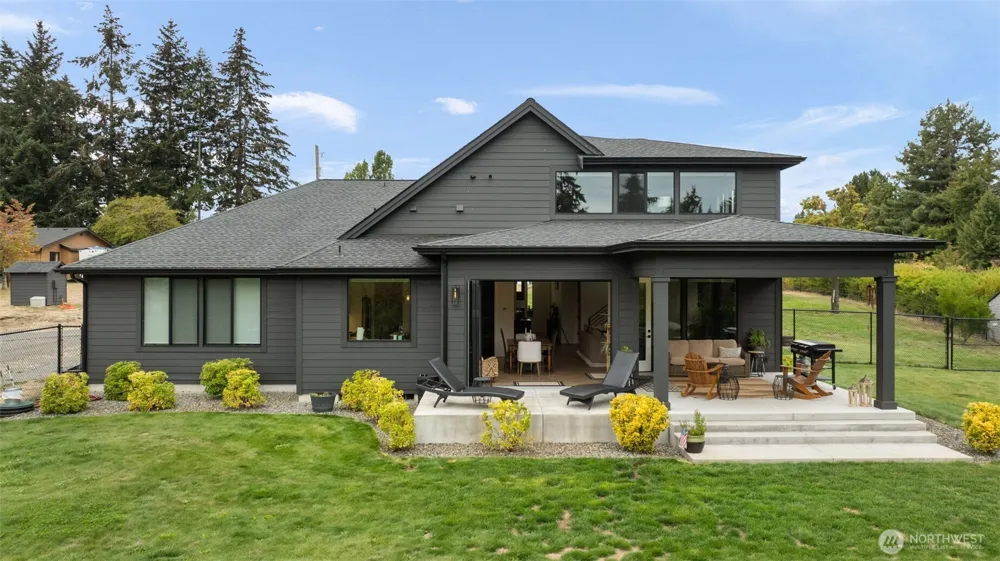 2529 14th Ave NW Gig Harbor, WA 98335