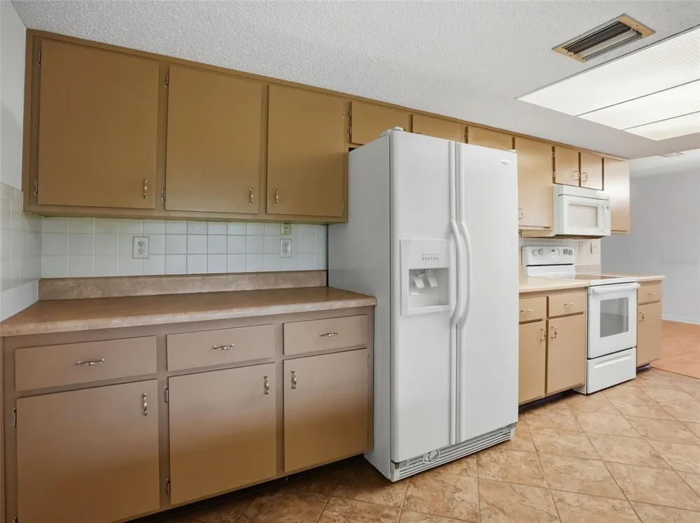 2363 GLENRIDGE DRIVE Spring Hill, FL 34609