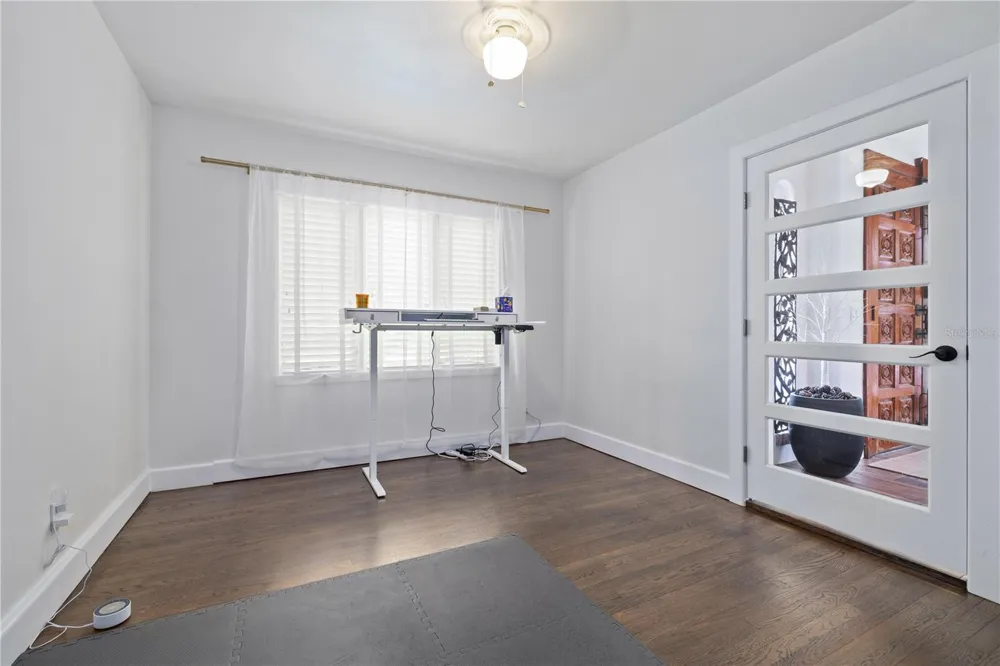 220 14TH AVENUE St Petersburg, FL 33701