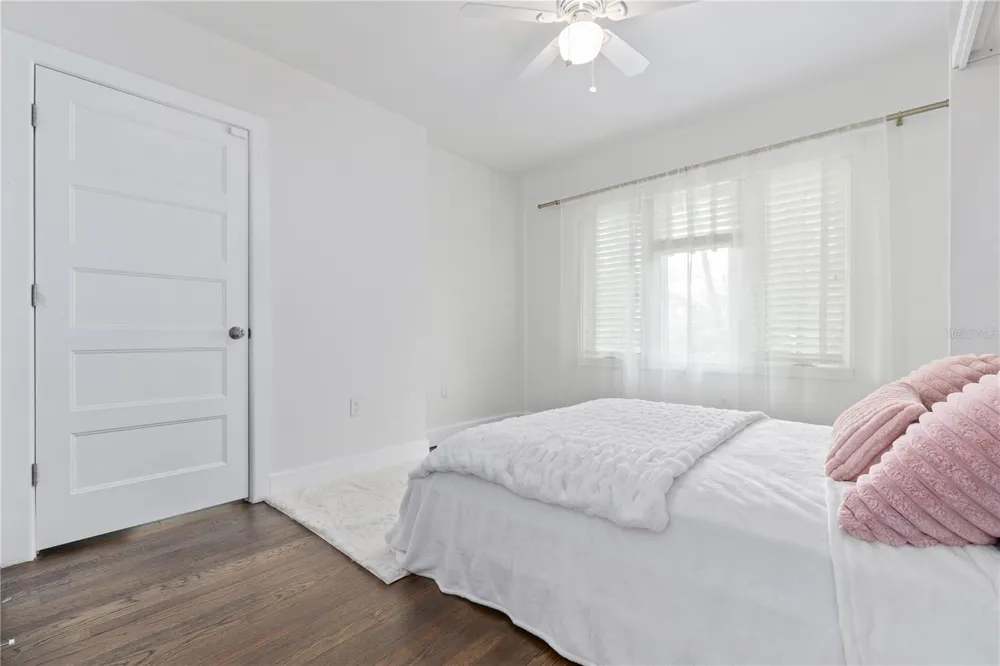 220 14TH AVENUE St Petersburg, FL 33701