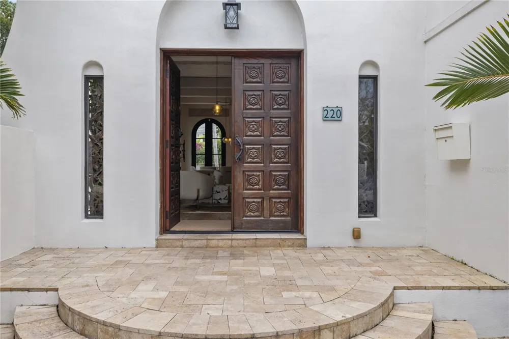 220 14TH AVENUE St Petersburg, FL 33701