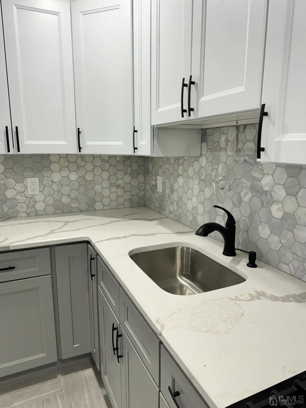 43 Frederick Terrace #2 Irvington, NJ 07111