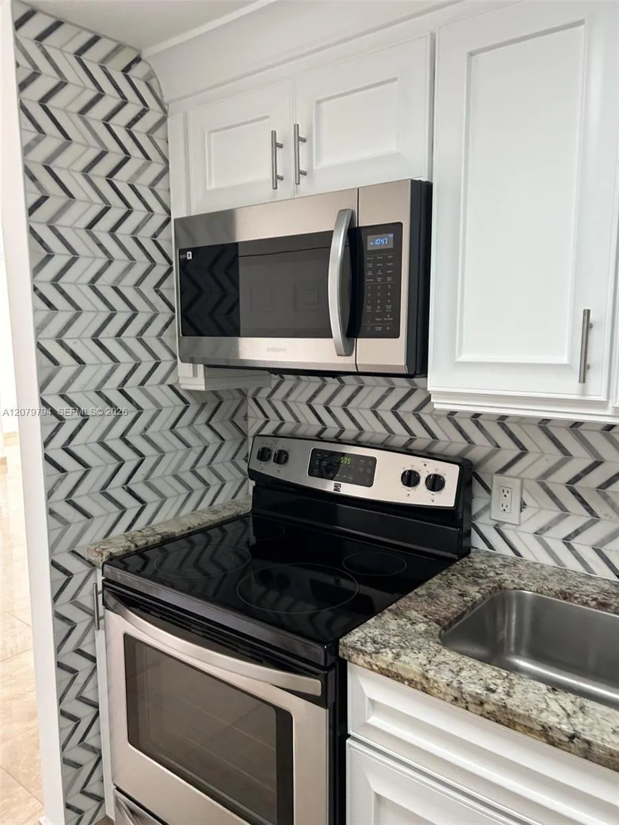 5271 SW 8th St #313 Miami, FL 33134