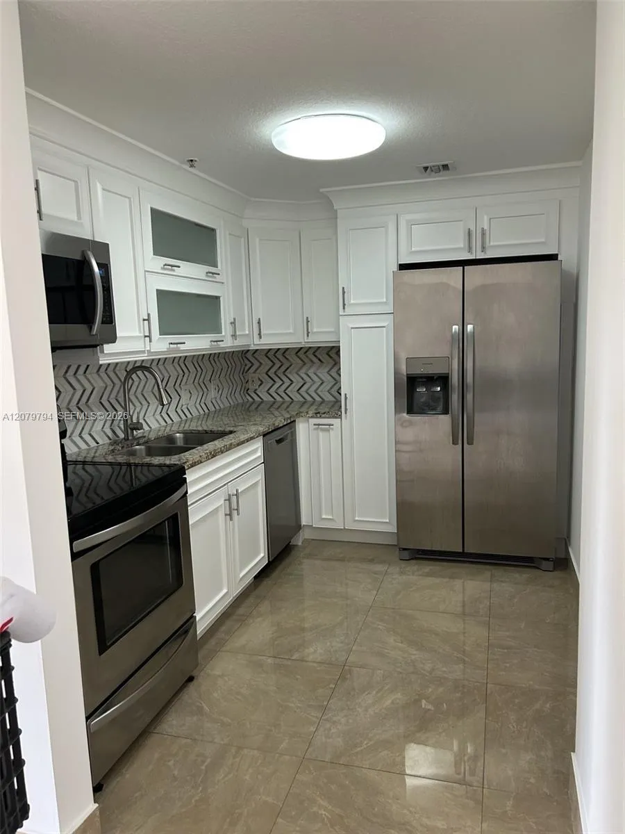 5271 SW 8th St #313 Miami, FL 33134