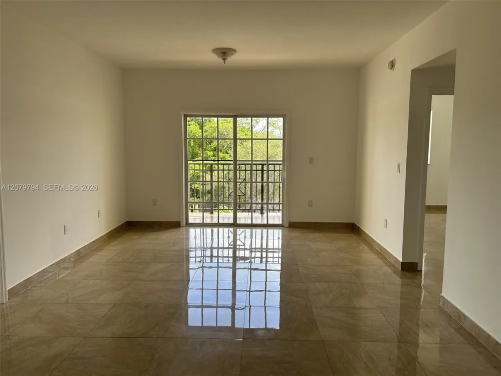 5271 SW 8th St #313 Miami, FL 33134