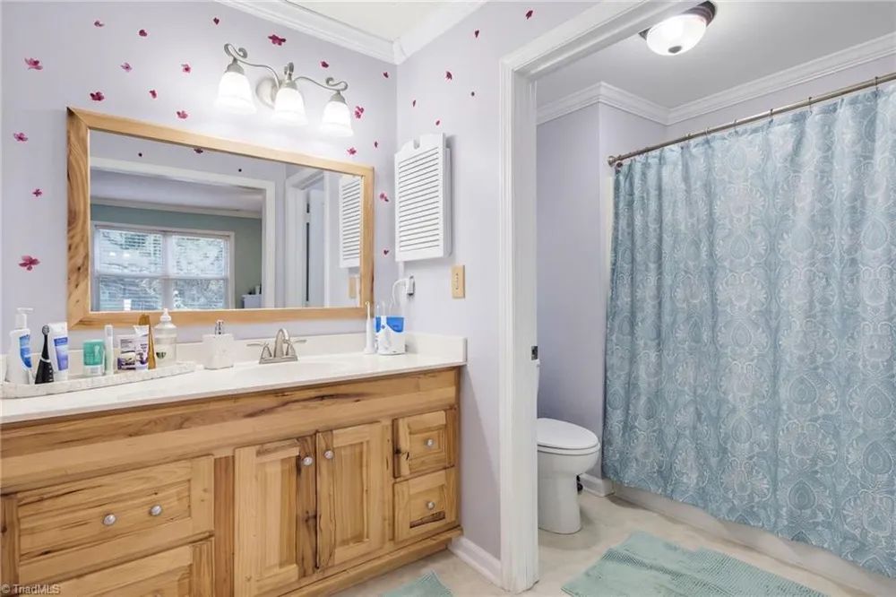 2522 Cottage Place Greensboro, NC 27455