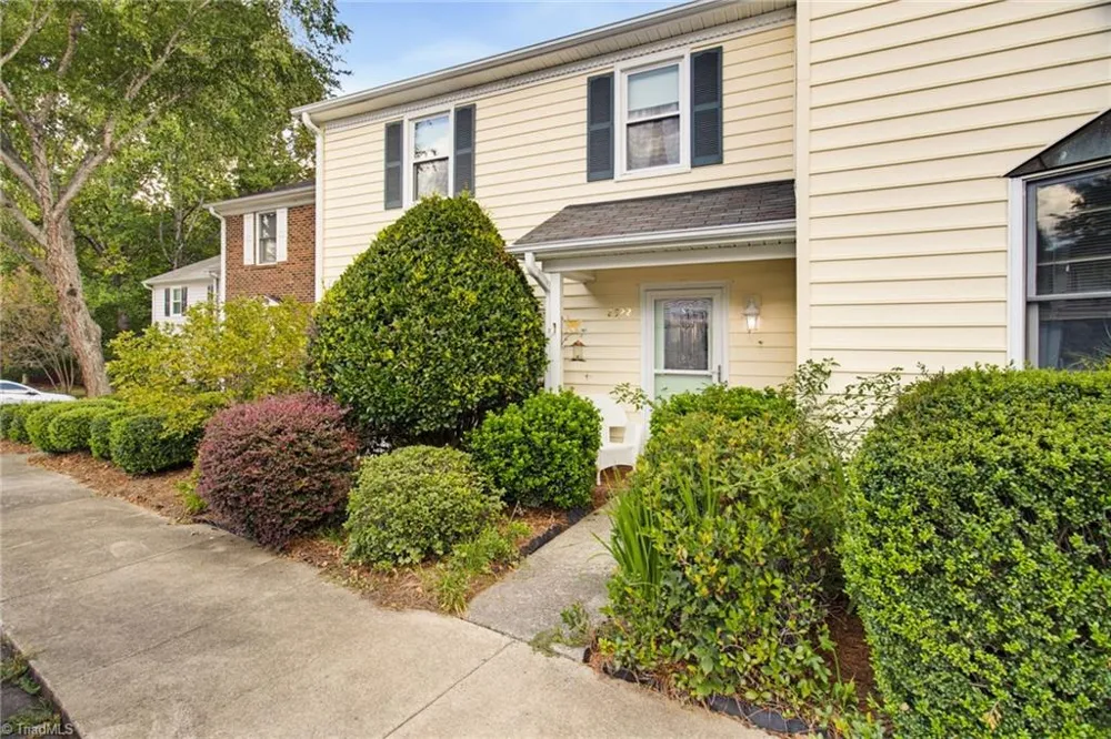 2522 Cottage Place Greensboro, NC 27455